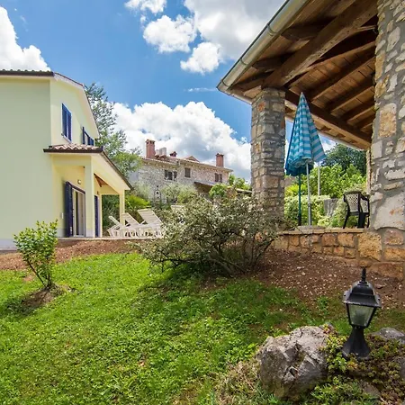Family-friendly With Pool In Krsan-vlasici Holiday home Krsan